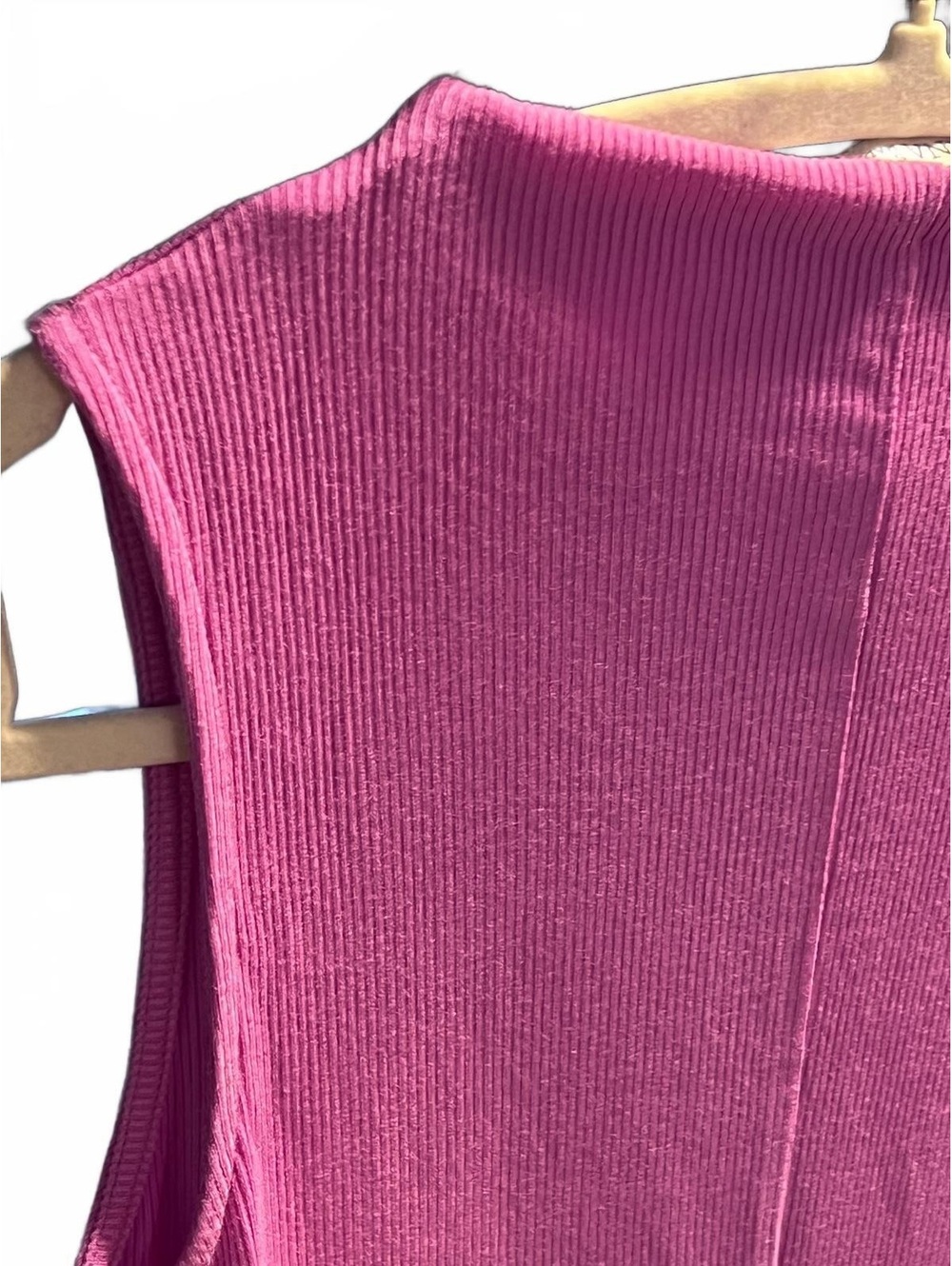 Zenana Sleeveless Pink Ribbed Knit Top Size Small - Picture 5 of 7
